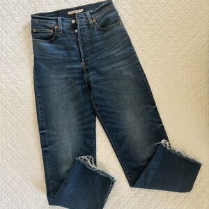 Levi’s Ribcage Straight Ankle Jeans